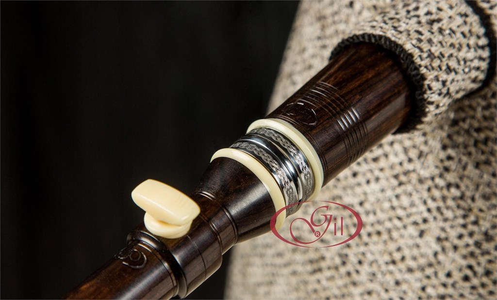 Foto 4 Gaita de  madera de Granadillo anillada en acero Inox modelo Moxenas